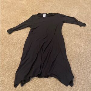 Casual Black Midi Dress with Asymmetrical Hem and Raglan Sleeves